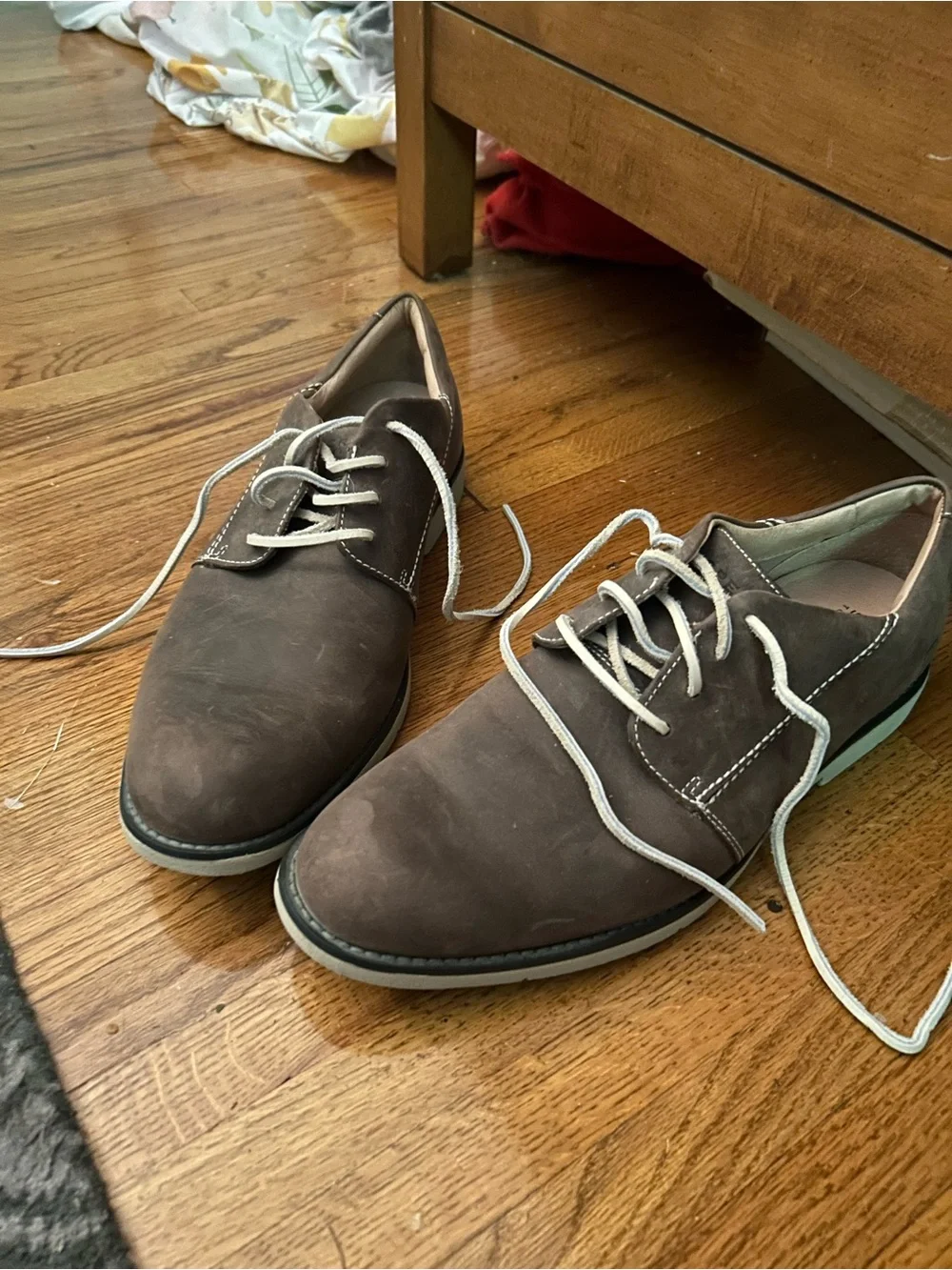 Sperry Men's Dark Brown Leather Derby with Contrast Laces